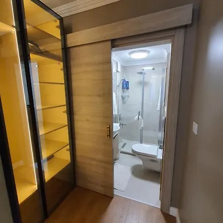 شقة لوكس مطلة على البحر مباشرة و تقع في مركز مدينة يلوا و قريبة من المطاعم و المقاهي With Direct Sea View Full Sea View Yalova Center, Close To Markets, Restaurants, Cafes And Children's Play Area Daire *