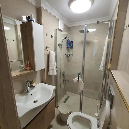 شقة لوكس مطلة على البحر مباشرة و تقع في مركز مدينة يلوا و قريبة من المطاعم و المقاهي With Direct Sea View Full Sea View Yalova Center, Close To Markets, Restaurants, Cafes And Children's Play Area Yalova (Yalova)