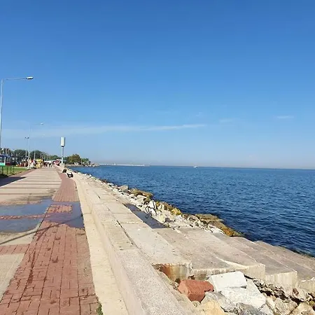 Daire شقة لوكس مطلة على البحر مباشرة و تقع في مركز مدينة يلوا و قريبة من المطاعم و المقاهي With Direct Sea View Full Sea View Yalova Center, Close To Markets, Restaurants, Cafes And Children's Play Area *