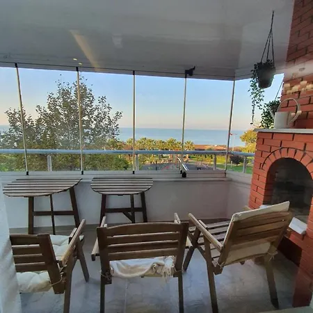 شقة لوكس مطلة على البحر مباشرة و تقع في مركز مدينة يلوا و قريبة من المطاعم و المقاهي With Direct Sea View Full Sea View Yalova Center, Close To Markets, Restaurants, Cafes And Children's Play Area Daire *