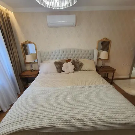 شقة لوكس مطلة على البحر مباشرة و تقع في مركز مدينة يلوا و قريبة من المطاعم و المقاهي With Direct Sea View Full Sea View Yalova Center, Close To Markets, Restaurants, Cafes And Children's Play Area