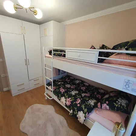 شقة لوكس مطلة على البحر مباشرة و تقع في مركز مدينة يلوا و قريبة من المطاعم و المقاهي With Direct Sea View Full Sea View Yalova Center, Close To Markets, Restaurants, Cafes And Children's Play Area